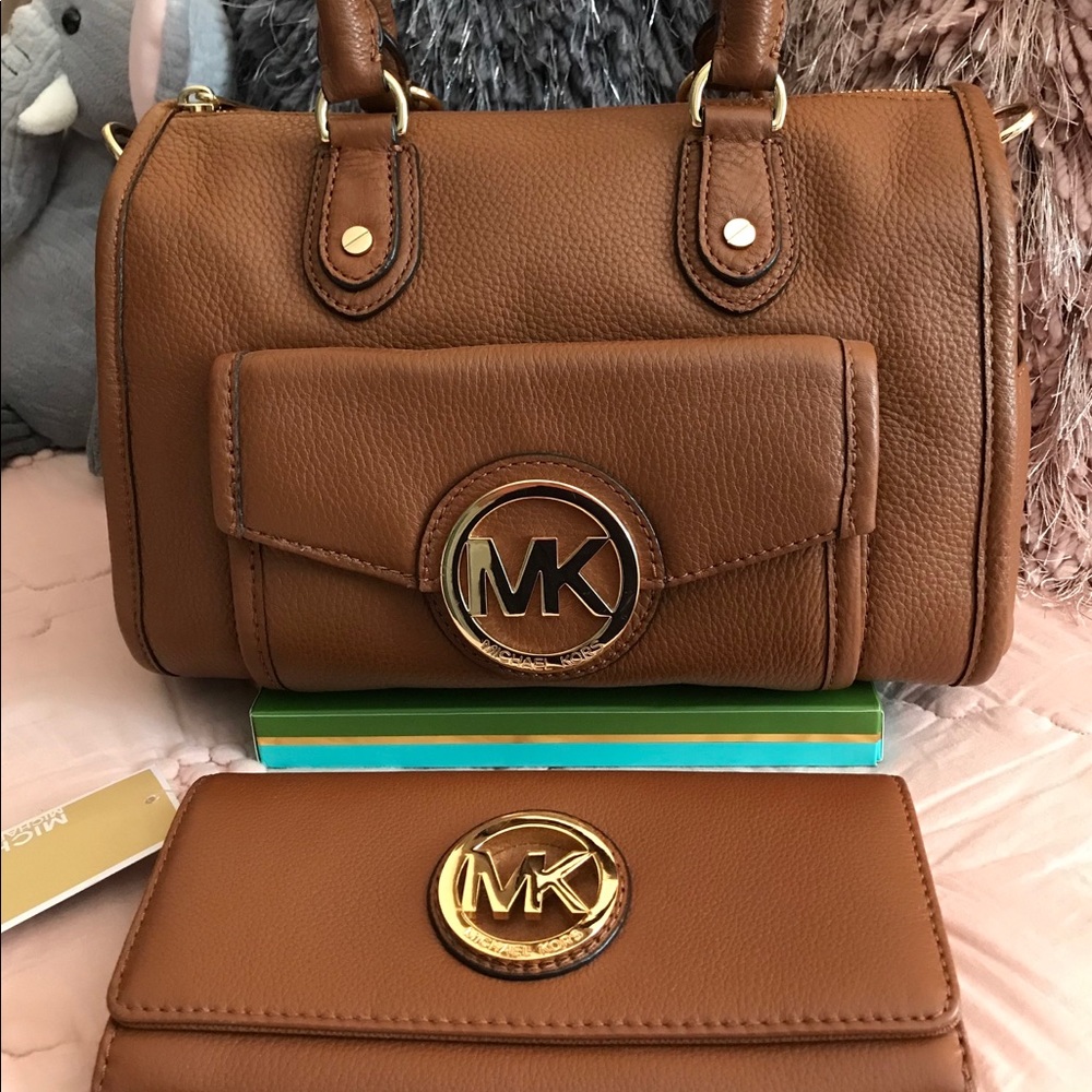 Michael Kors Acorn Purse & Wallet
